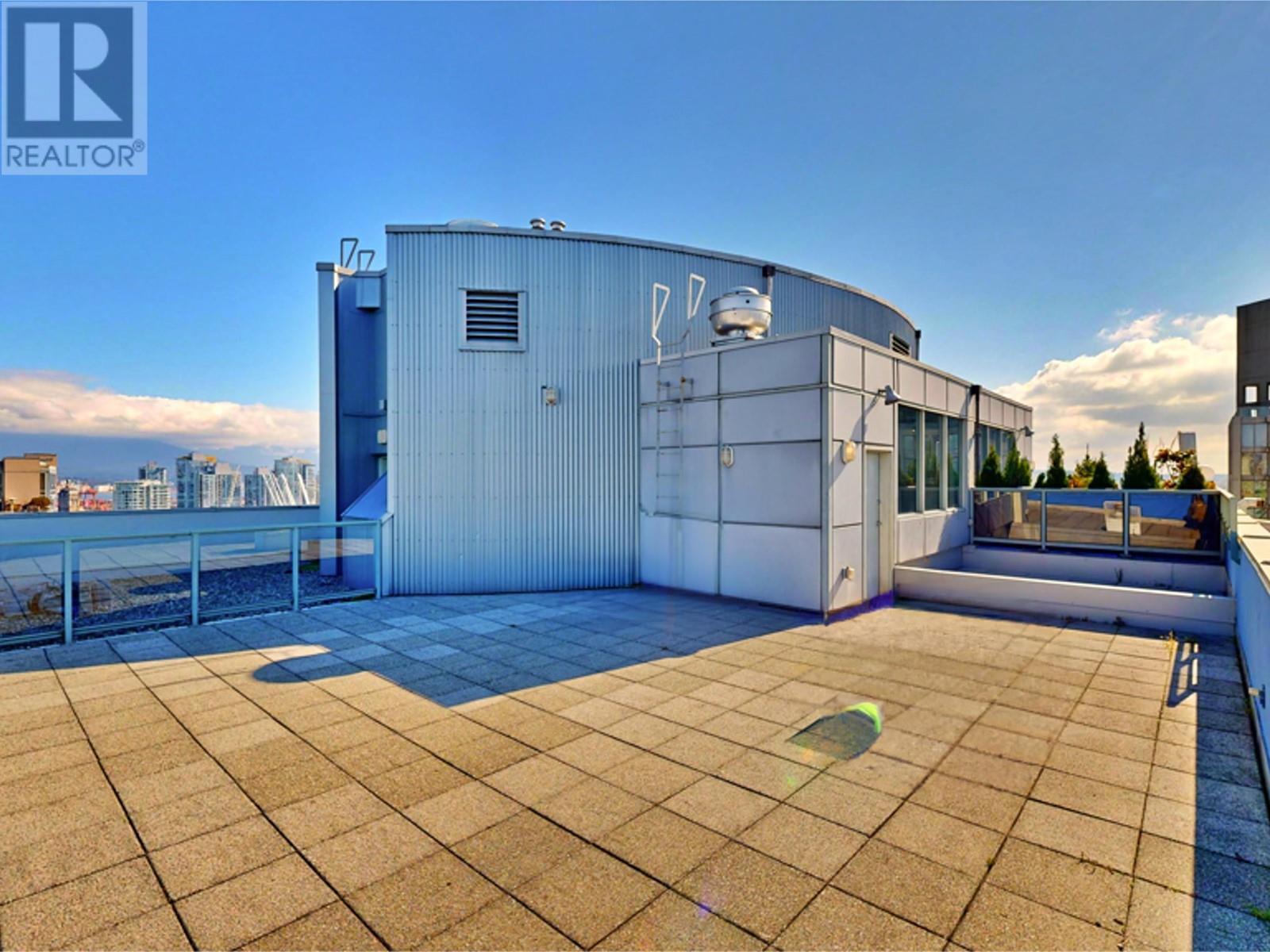 Listing Picture 36 of 40 : 3301 1008 CAMBIE STREET, Vancouver / 溫哥華 - 魯藝地產 Yvonne Lu Group - MLS Medallion Club Member