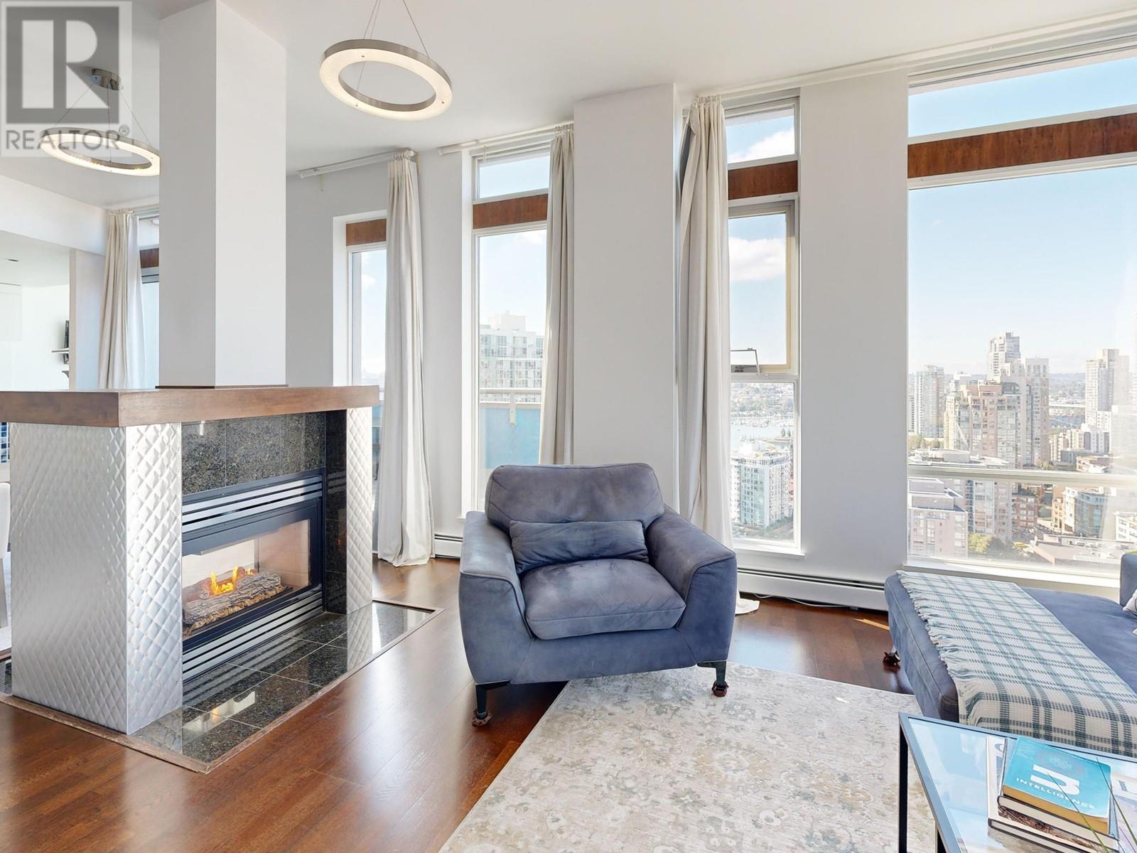 Listing Picture 5 of 40 : 3301 1008 CAMBIE STREET, Vancouver / 溫哥華 - 魯藝地產 Yvonne Lu Group - MLS Medallion Club Member