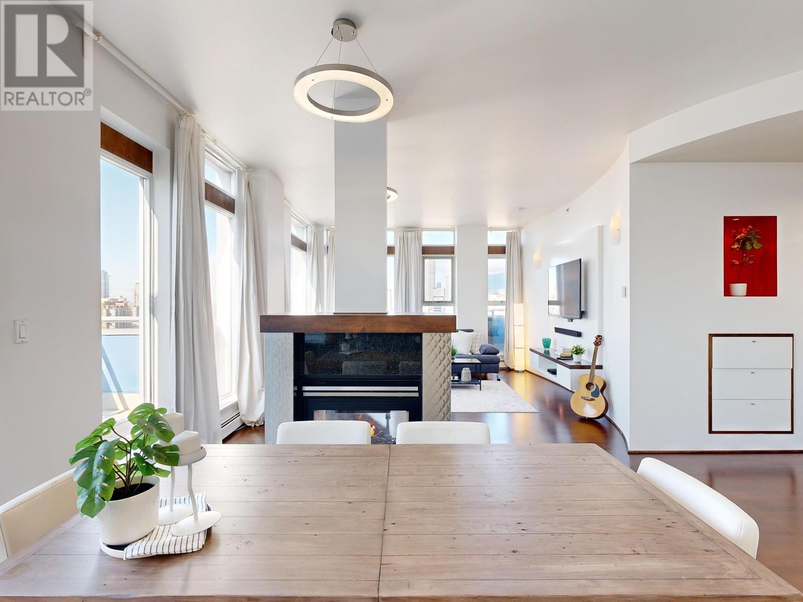 Listing Picture 8 of 40 : 3301 1008 CAMBIE STREET, Vancouver / 溫哥華 - 魯藝地產 Yvonne Lu Group - MLS Medallion Club Member