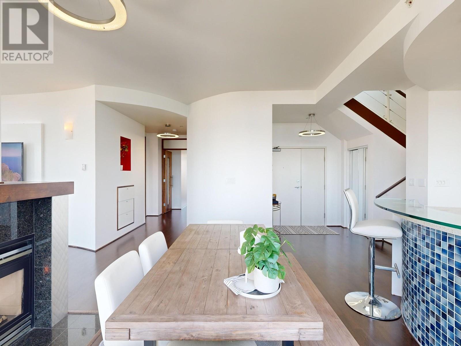 Listing Picture 6 of 40 : 3301 1008 CAMBIE STREET, Vancouver / 溫哥華 - 魯藝地產 Yvonne Lu Group - MLS Medallion Club Member