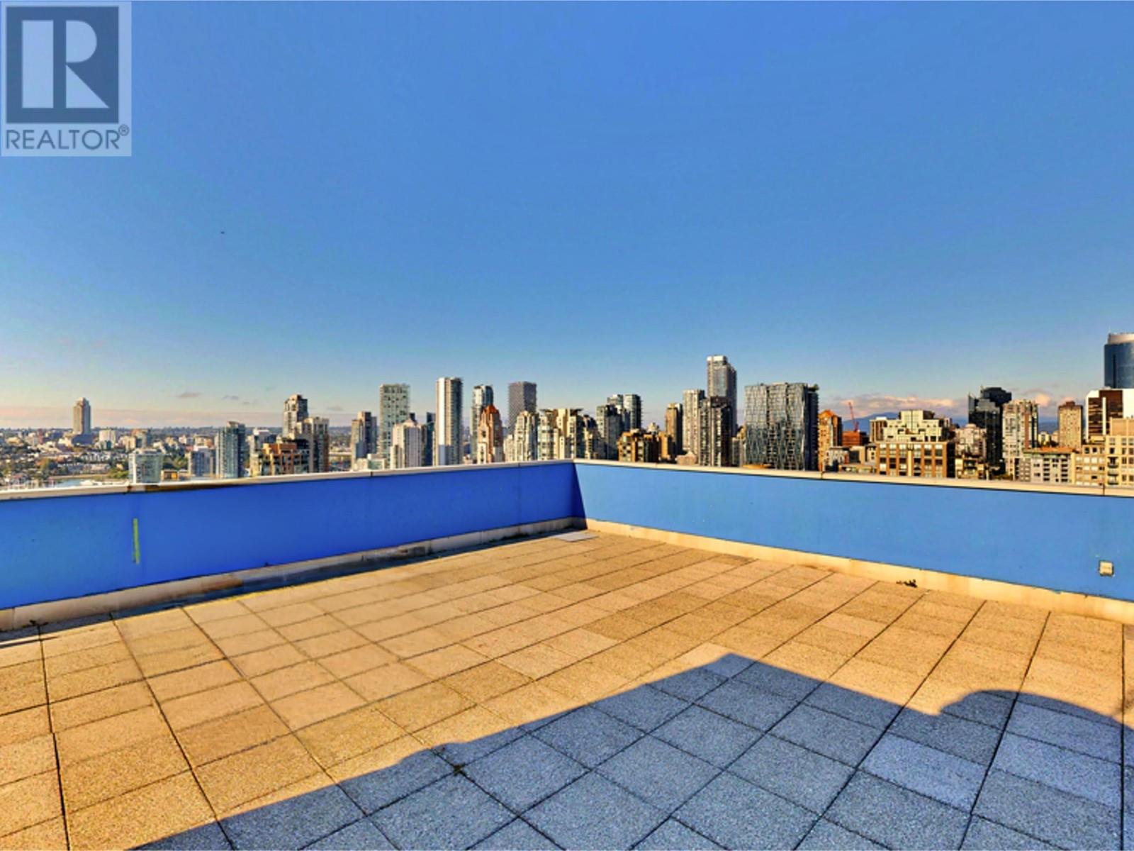 Listing Picture 38 of 40 : 3301 1008 CAMBIE STREET, Vancouver / 溫哥華 - 魯藝地產 Yvonne Lu Group - MLS Medallion Club Member