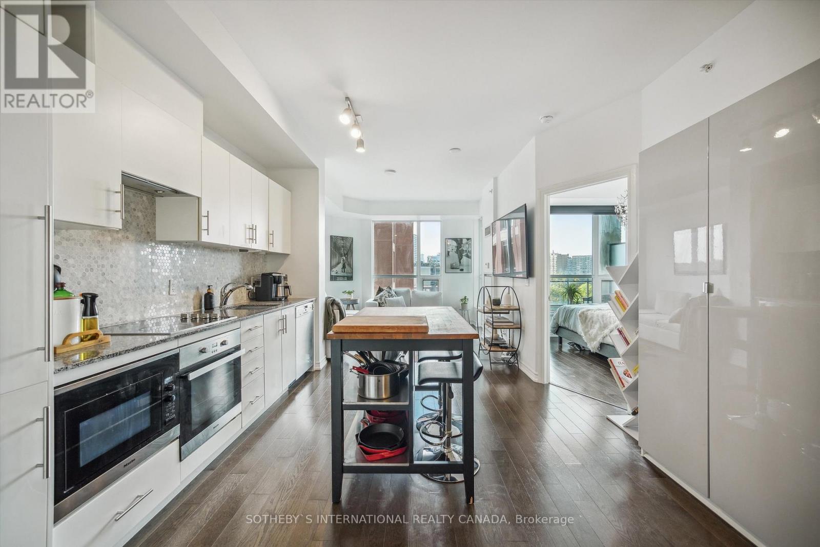 625 - 23 Glebe Road W, Toronto, Ontario  M5P 0A1 - Photo 3 - C9387517