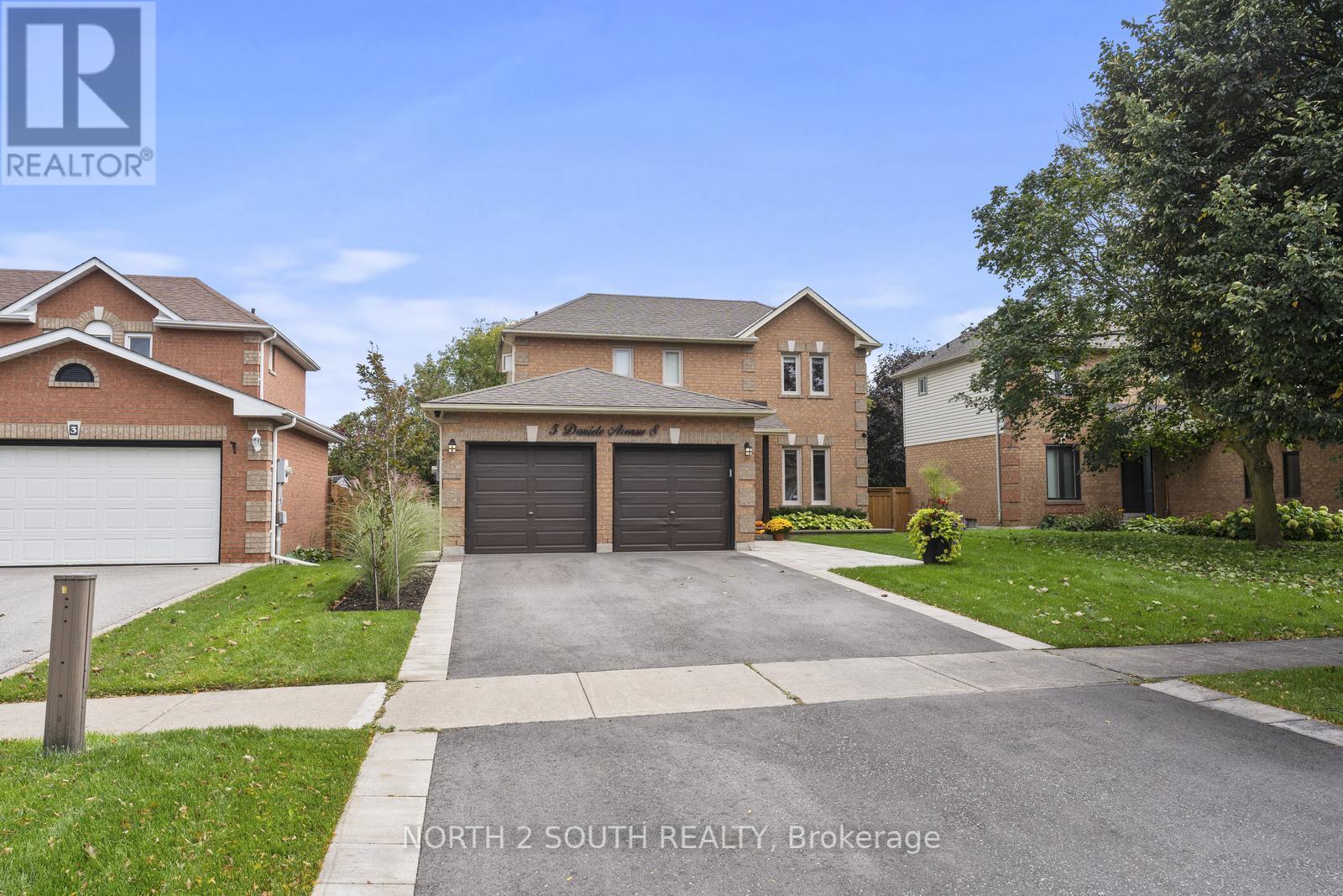 5 Daniele Avenue S, New Tecumseth, Ontario  L0G 1A0 - Photo 4 - N9391539