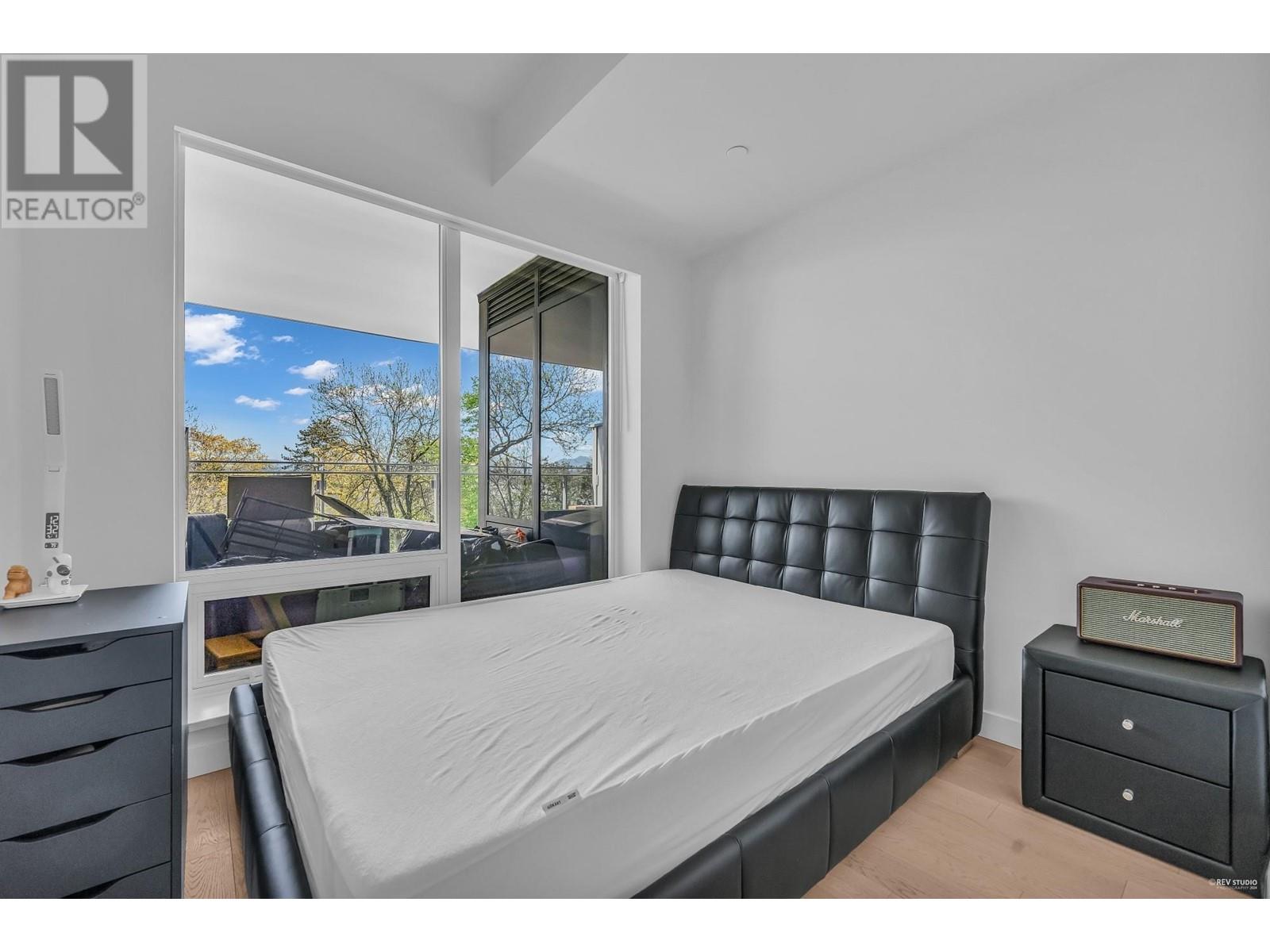 Listing Picture 12 of 33 : 305 6833 PEARSON WAY, Richmond / 烈治文 - 魯藝地產 Yvonne Lu Group - MLS Medallion Club Member