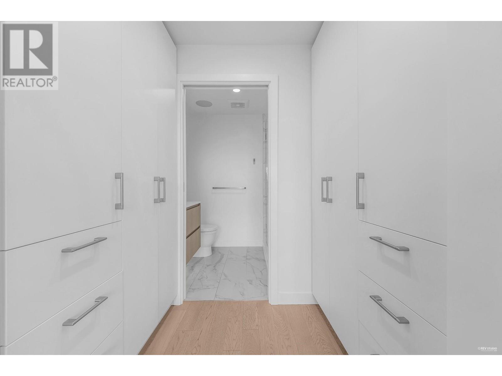 Listing Picture 18 of 33 : 305 6833 PEARSON WAY, Richmond / 烈治文 - 魯藝地產 Yvonne Lu Group - MLS Medallion Club Member