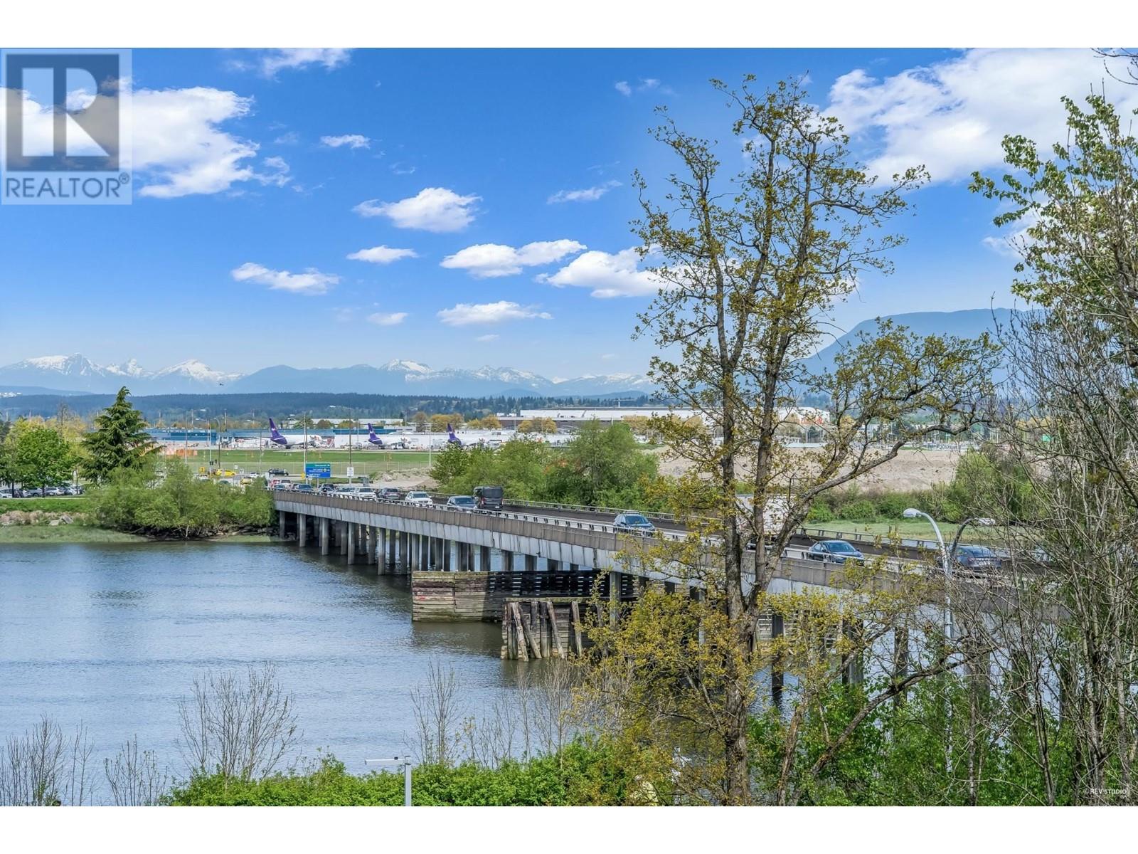 Listing Picture 32 of 33 : 305 6833 PEARSON WAY, Richmond / 烈治文 - 魯藝地產 Yvonne Lu Group - MLS Medallion Club Member