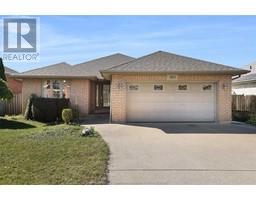 583 BANWELL ROAD, Windsor, Ontario