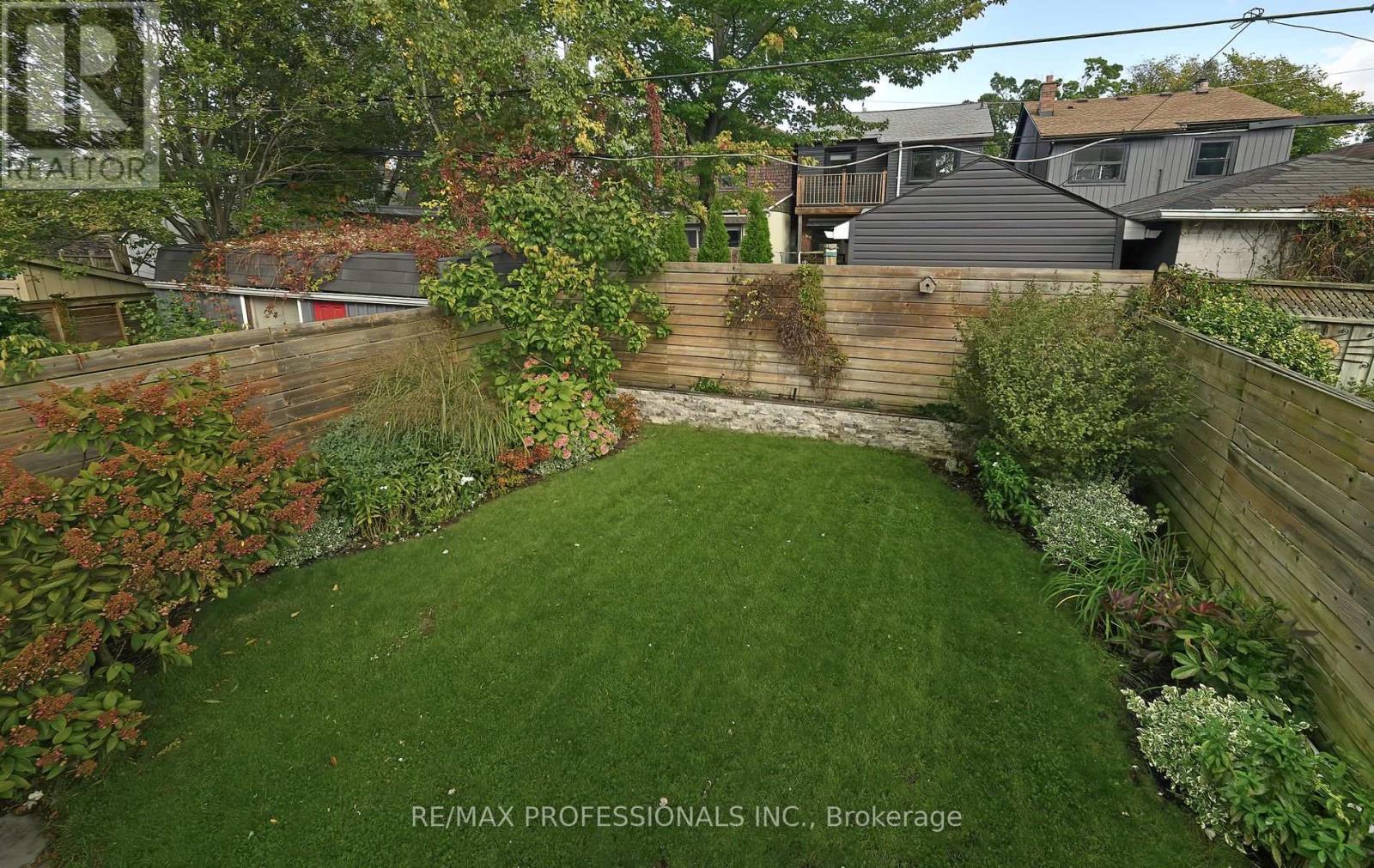 125 Beresford Avenue, Toronto (High Park-Swansea), Ontario  M6S 3B2 - Photo 28 - W9391625