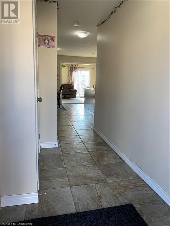 79 Oakes Crescent, Guelph, Ontario  N1E 0J5 - Photo 2 - 40658742