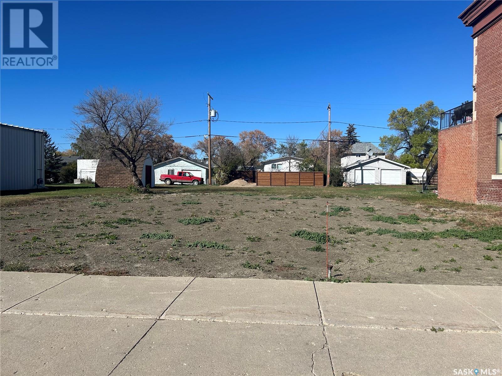 131 Main Street, Milestone, Saskatchewan  S0G 3L0 - Photo 1 - SK985818