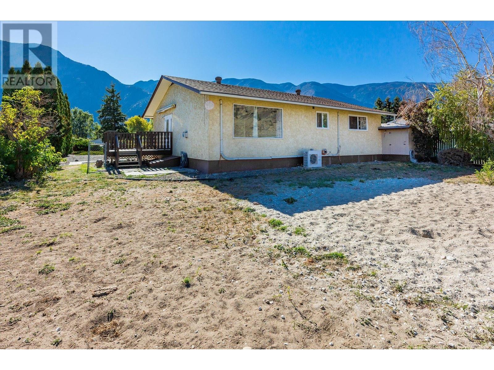 422 Vanderlinde Drive Keremeos