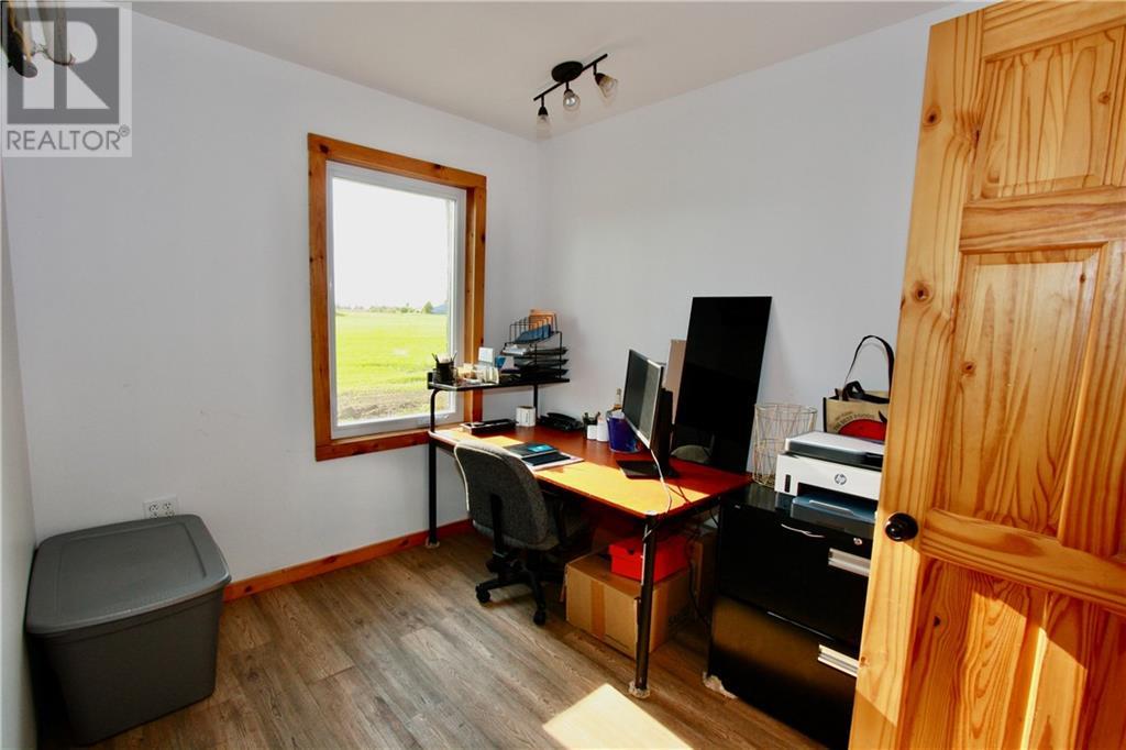 21895 Concession 3 Road, Bainsville, Ontario K0C 1E0 - Photo 22 - 1415398