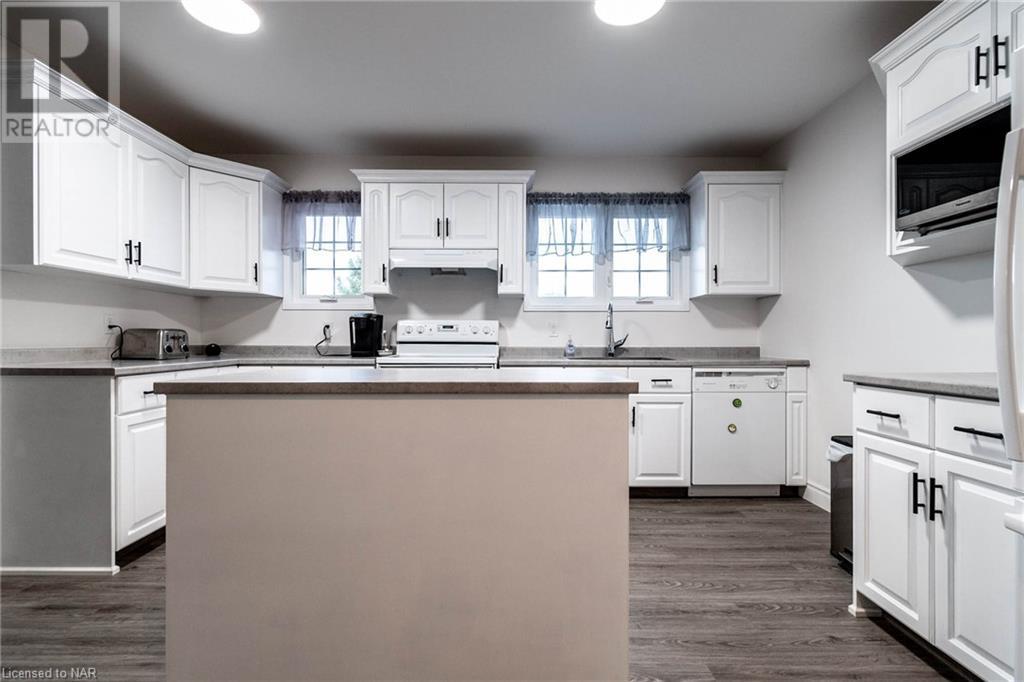 45 Knoll Street, Port Colborne, Ontario  L3K 5A4 - Photo 18 - 40660434