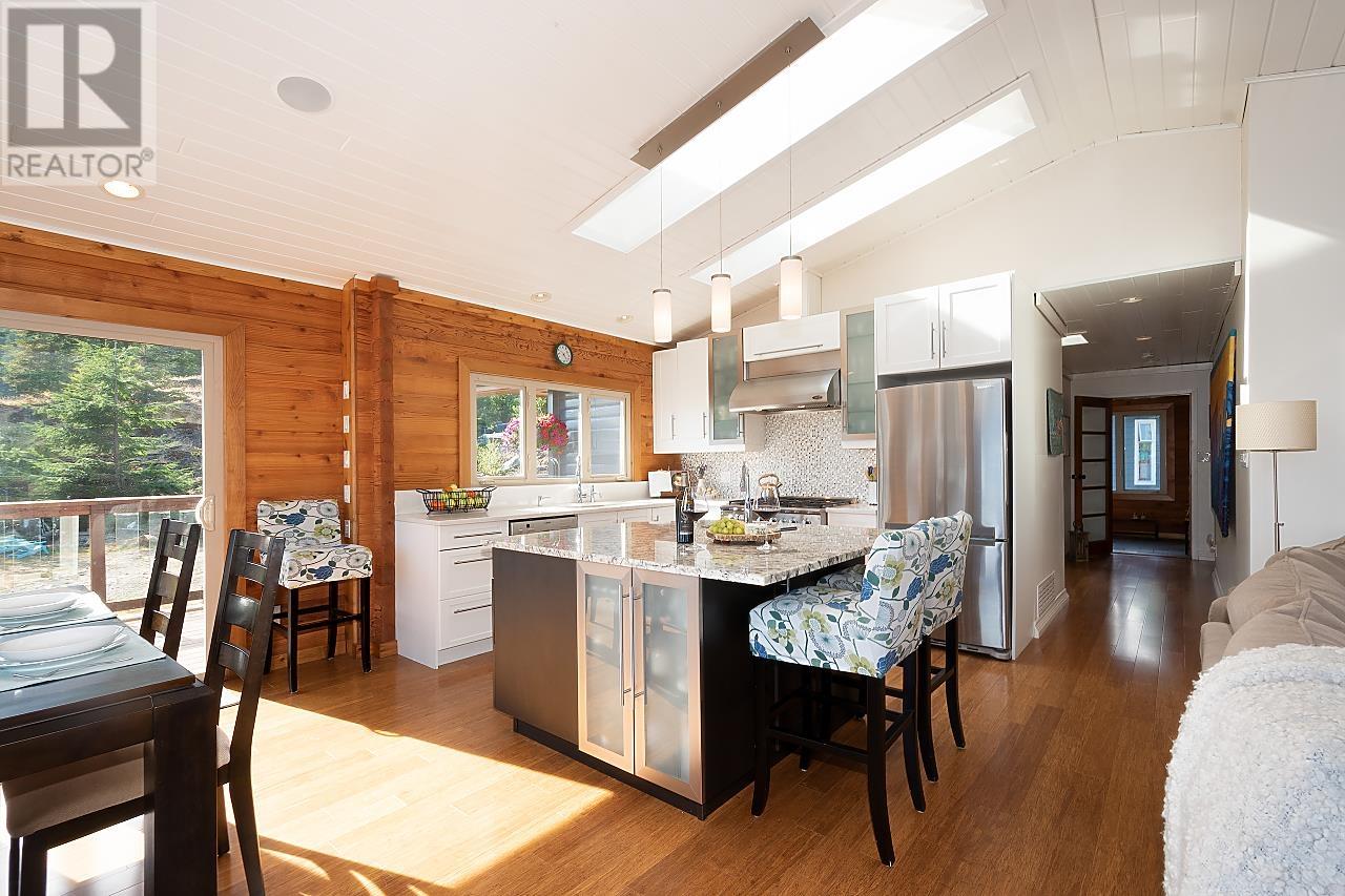 2016 Mount Artaban Road, Gambier Island, British Columbia  V0N 1V0 - Photo 11 - R2857520