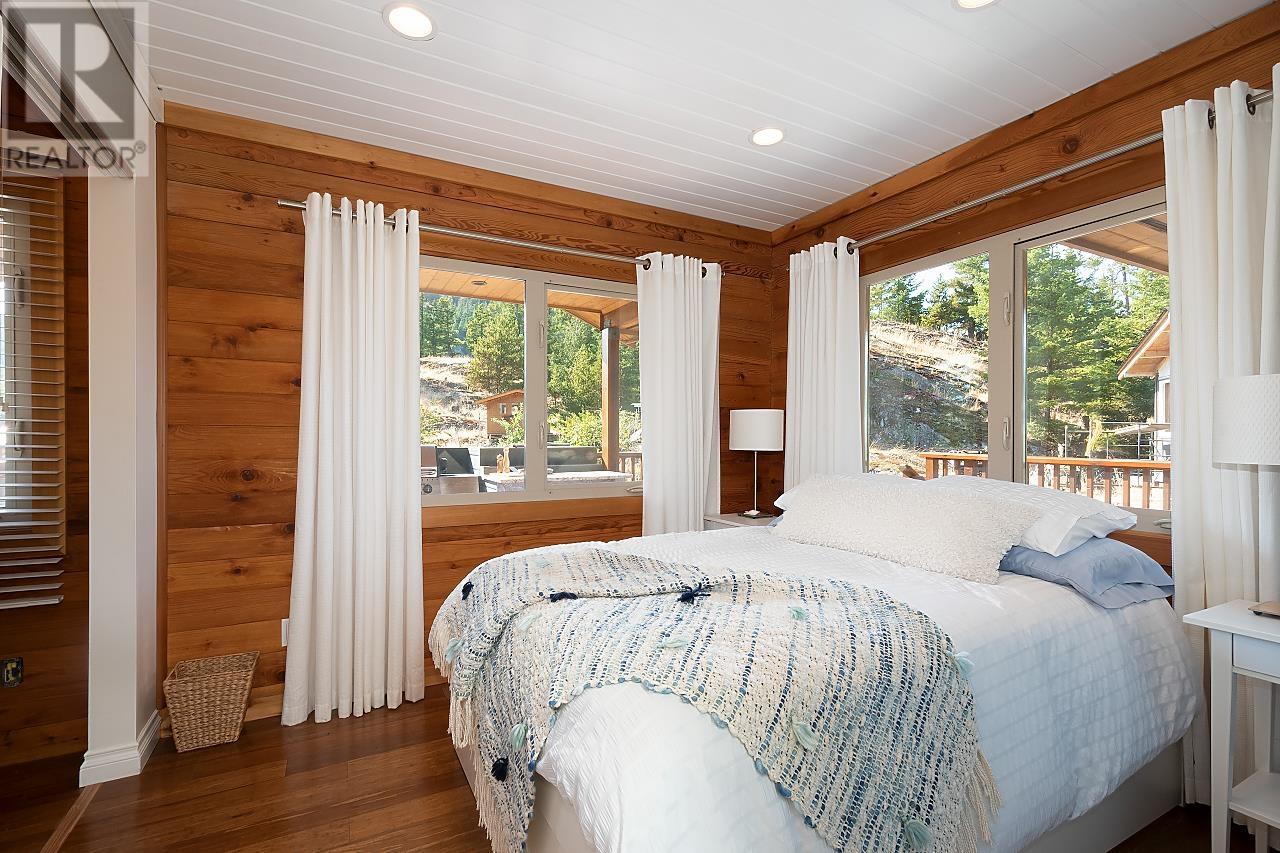 2016 Mount Artaban Road, Gambier Island, British Columbia  V0N 1V0 - Photo 15 - R2857520
