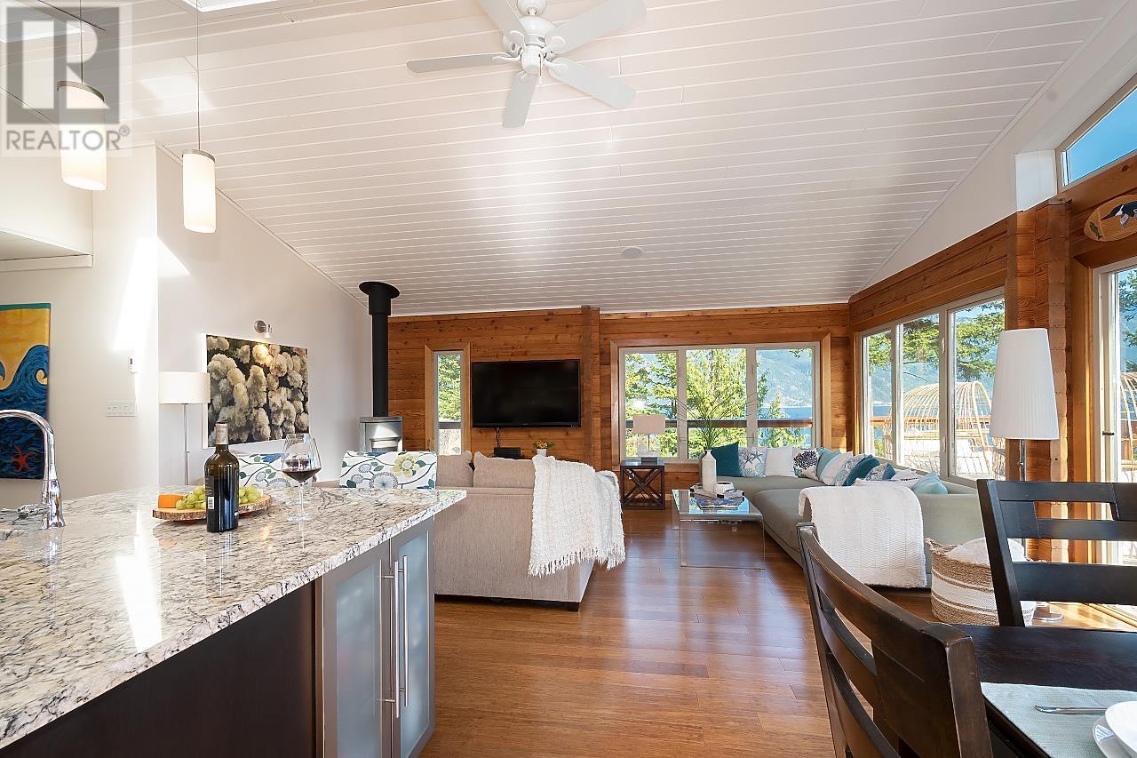 2016 Mount Artaban Road, Gambier Island, British Columbia  V0N 1V0 - Photo 7 - R2857520