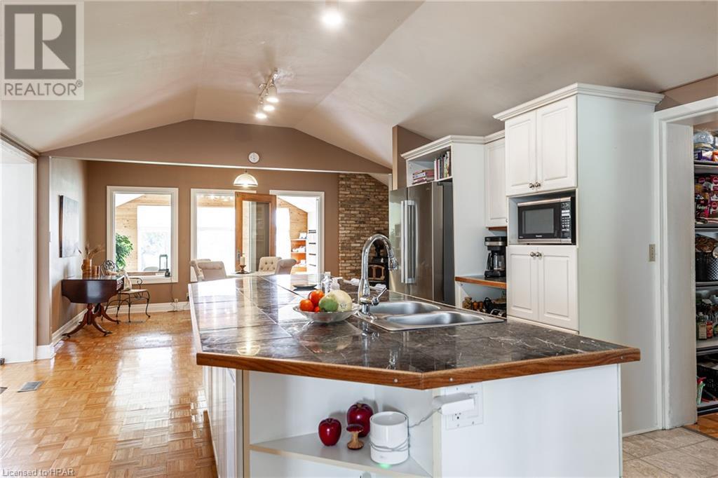 5515 Line 2, Perth South, Ontario N0M 1V0 - Photo 16 - 40658931