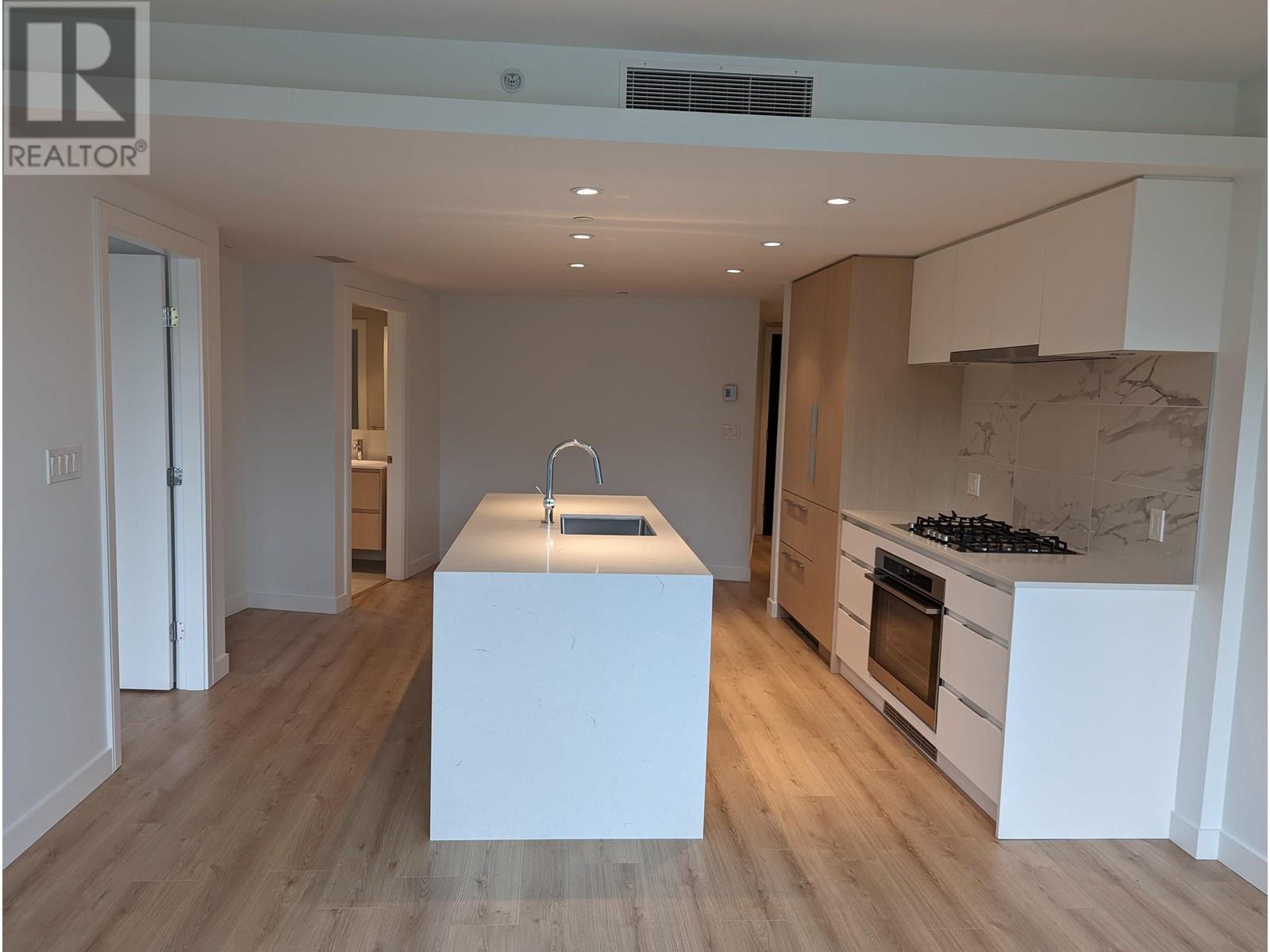411 1500 Fern Street, North Vancouver, British Columbia V7J 1H5 - Photo 3 - R2934857
