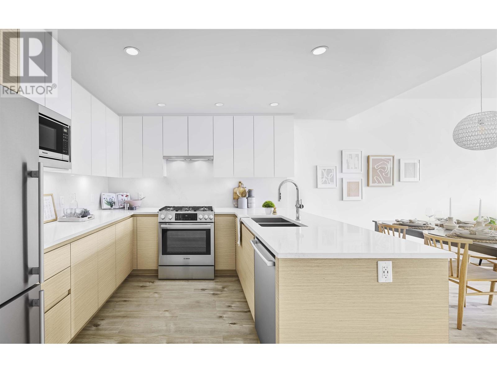 Property at 212 4788 HASTINGS STREET image 1