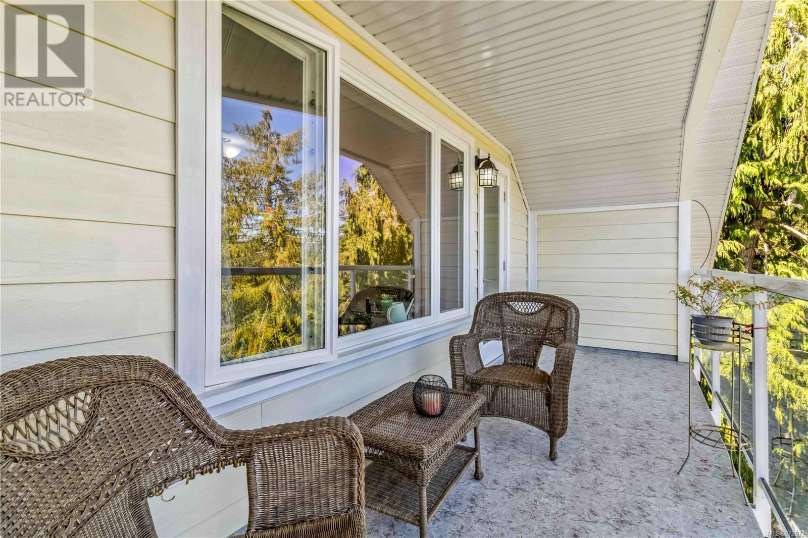 Property at 1335 Martock Rd image 3