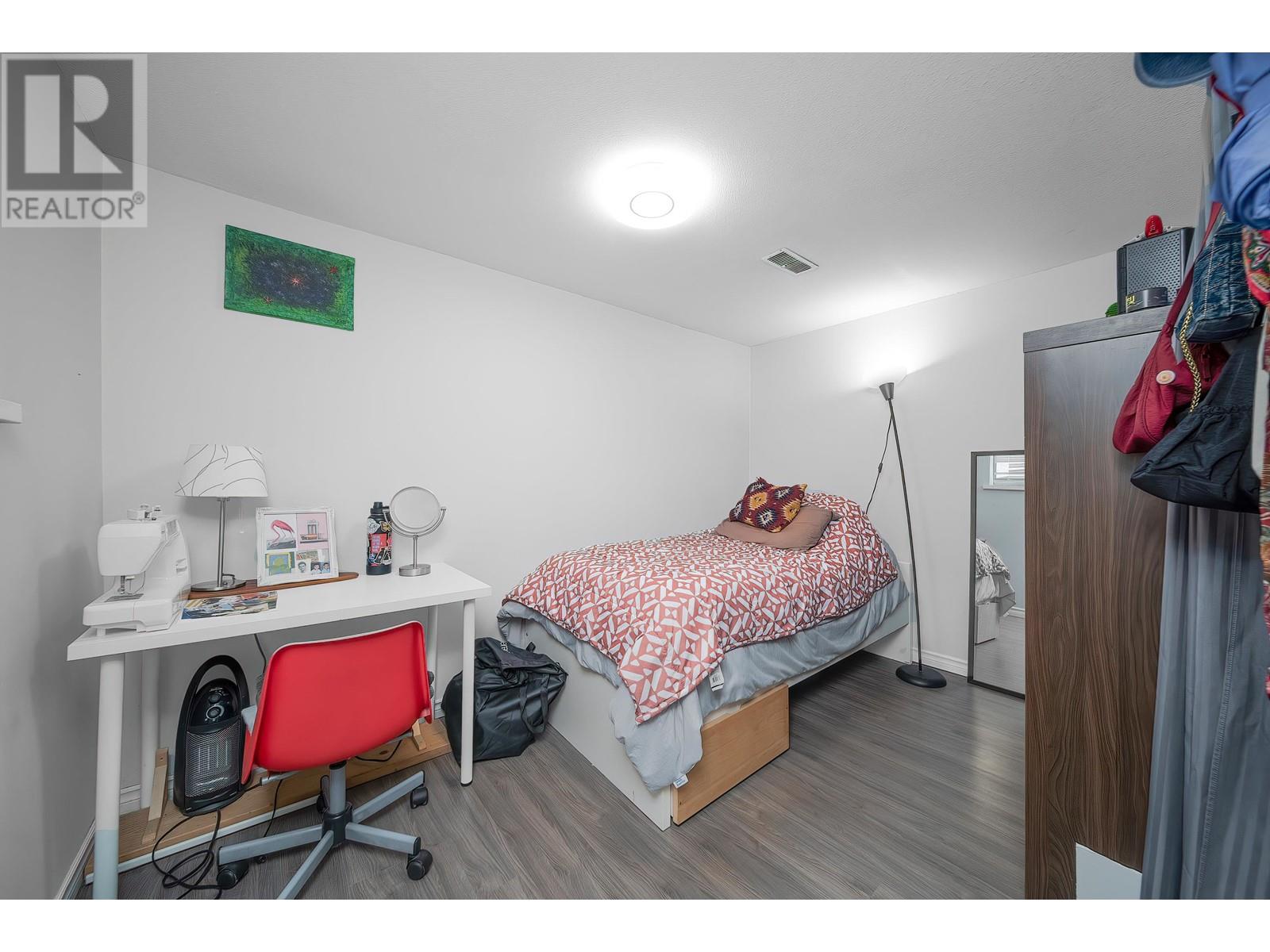 Listing Picture 19 of 38 : 1150 E 21ST AVENUE, Vancouver / 溫哥華 - 魯藝地產 Yvonne Lu Group - MLS Medallion Club Member