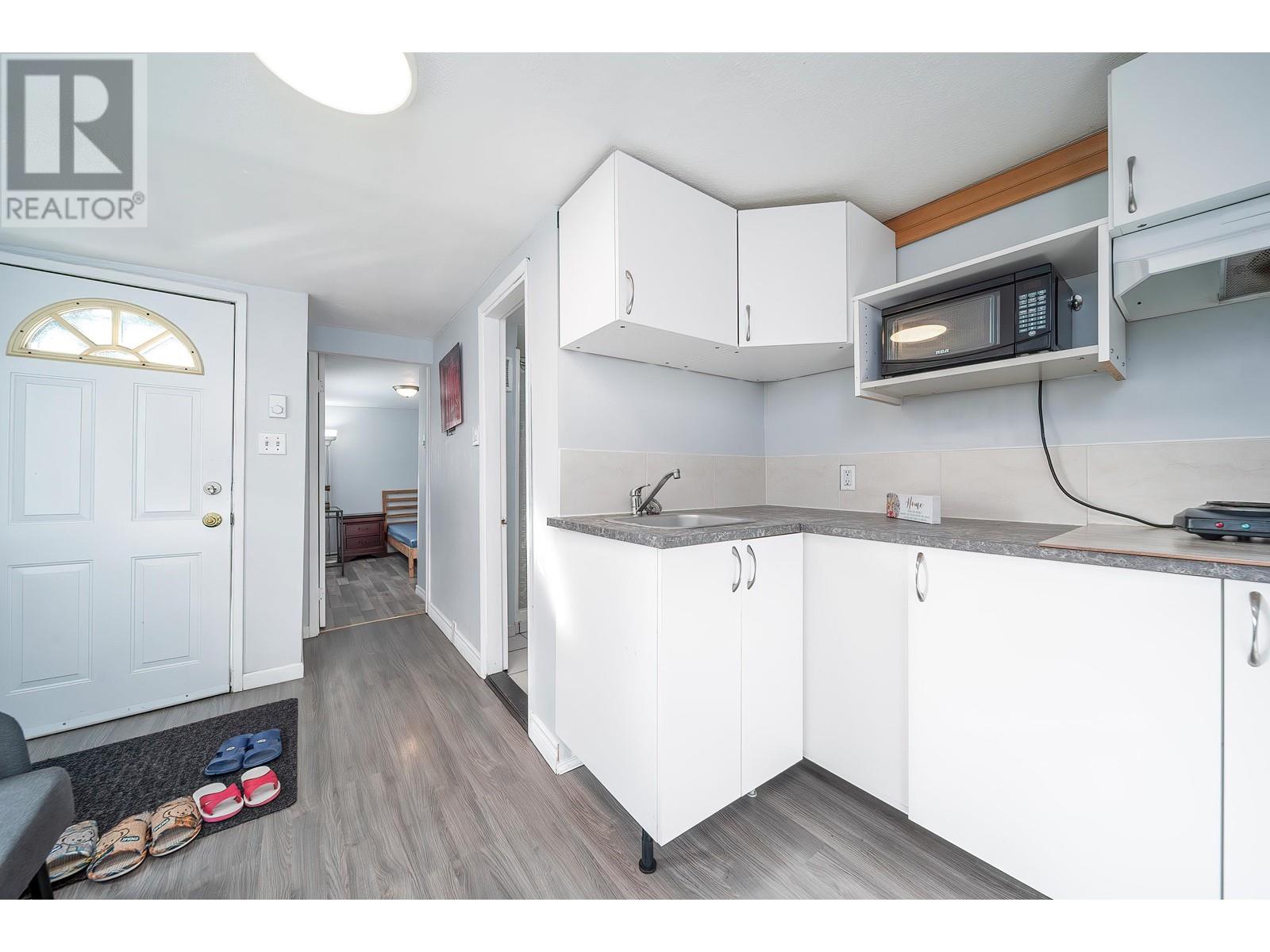 Listing Picture 11 of 38 : 1150 E 21ST AVENUE, Vancouver / 溫哥華 - 魯藝地產 Yvonne Lu Group - MLS Medallion Club Member