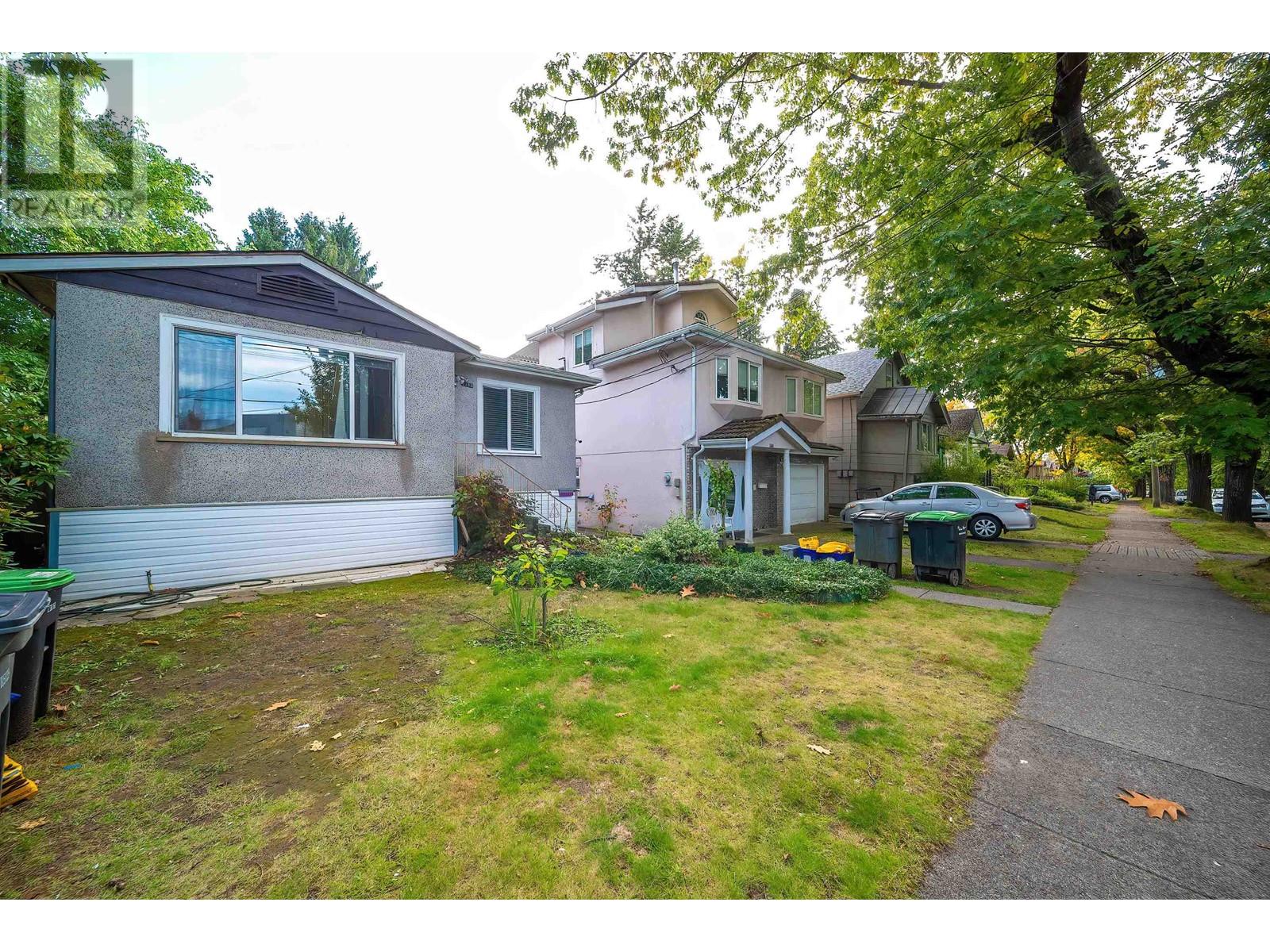 Listing Picture 27 of 38 : 1150 E 21ST AVENUE, Vancouver / 溫哥華 - 魯藝地產 Yvonne Lu Group - MLS Medallion Club Member