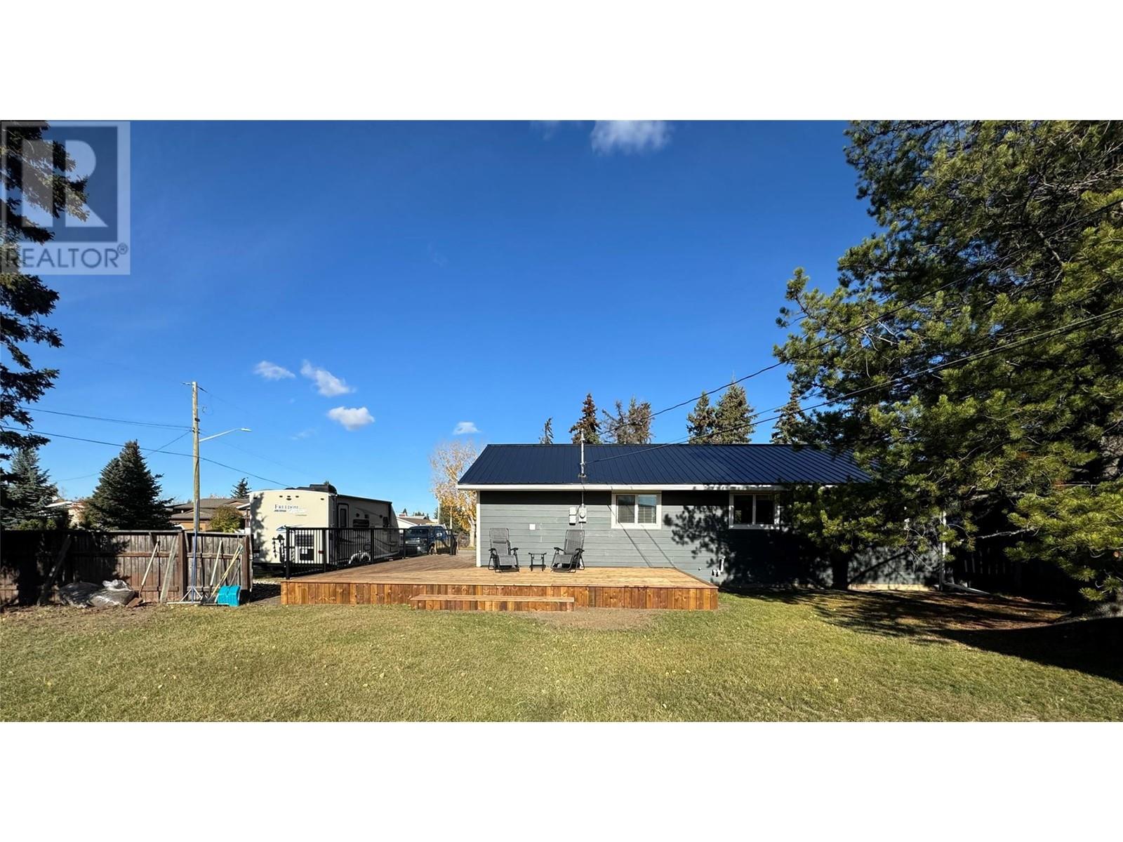 1537 115 Avenue Dawson Creek