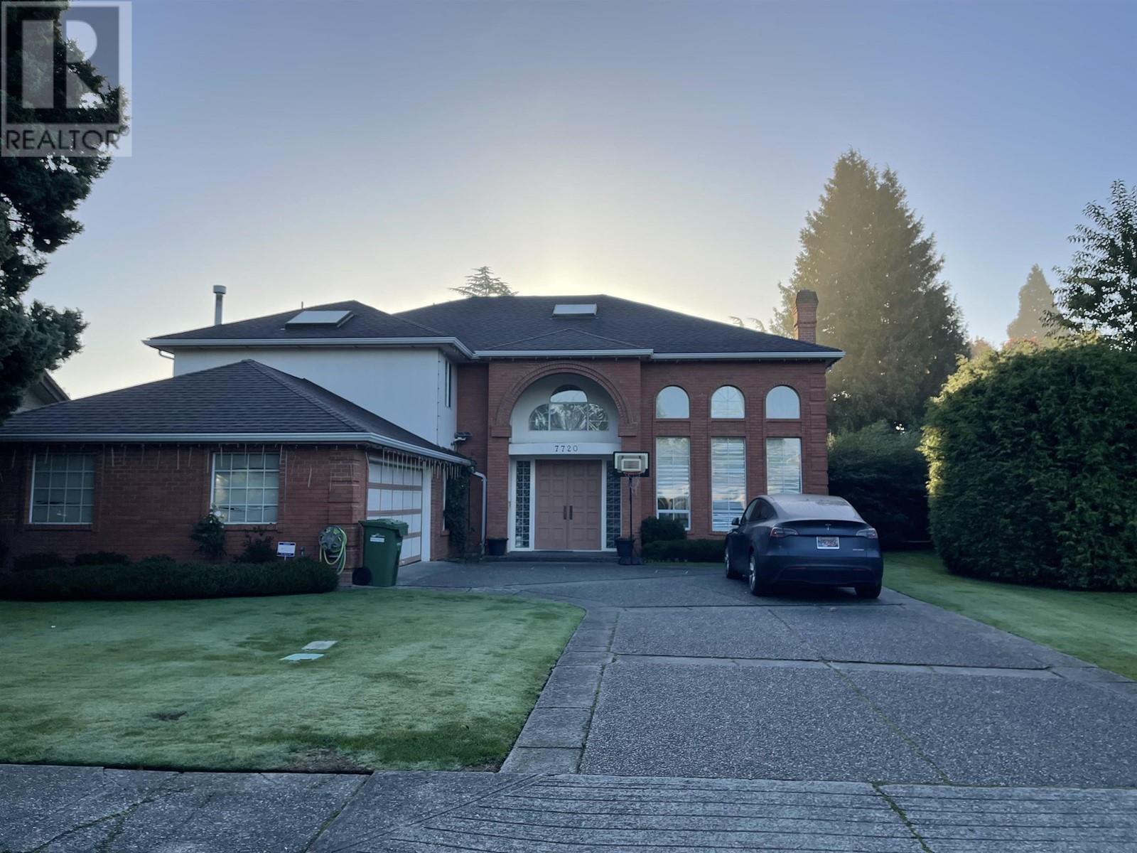 7720 GLACIER CRESCENT, Richmond, British Columbia