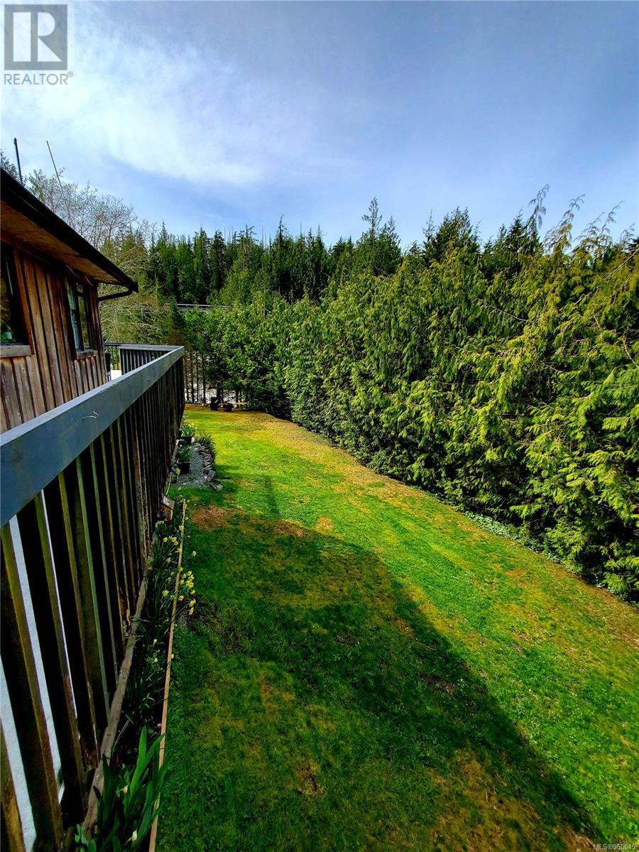 320 Leighton Way, Tofino, British Columbia  V0R 2Z0 - Photo 27 - 960045