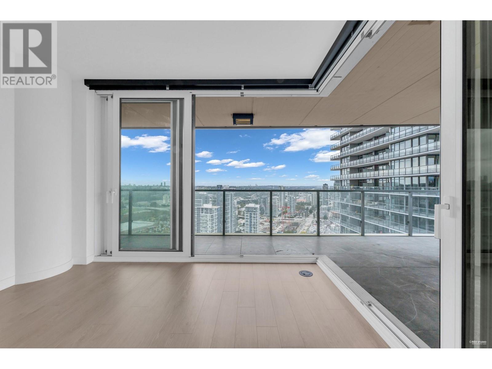 Listing Picture 6 of 40 : 3602 4880 LOUGHEED HIGHWAY, Burnaby / 本拿比 - 魯藝地產 Yvonne Lu Group - MLS Medallion Club Member