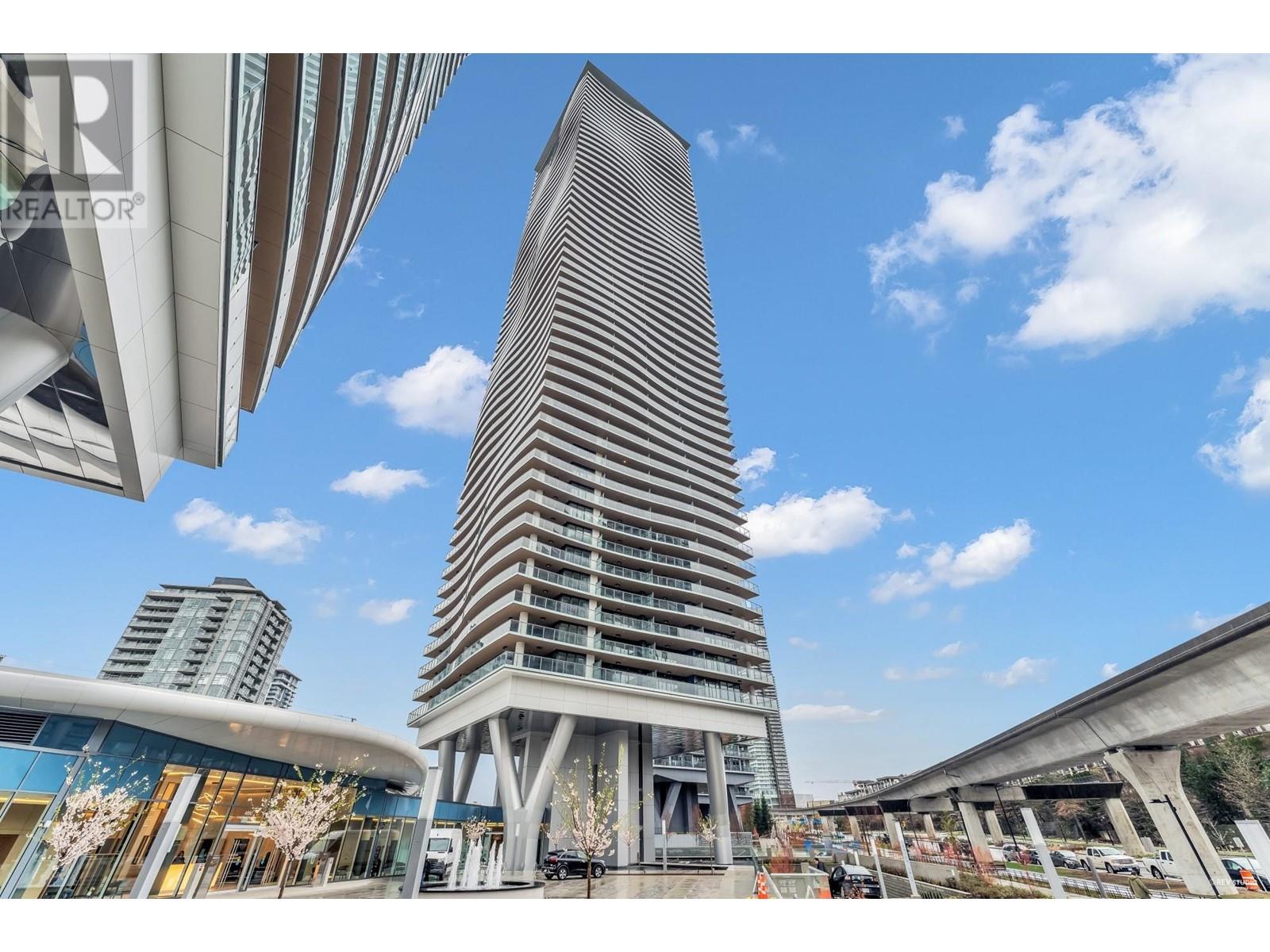 Listing Picture 3 of 40 : 3602 4880 LOUGHEED HIGHWAY, Burnaby / 本拿比 - 魯藝地產 Yvonne Lu Group - MLS Medallion Club Member