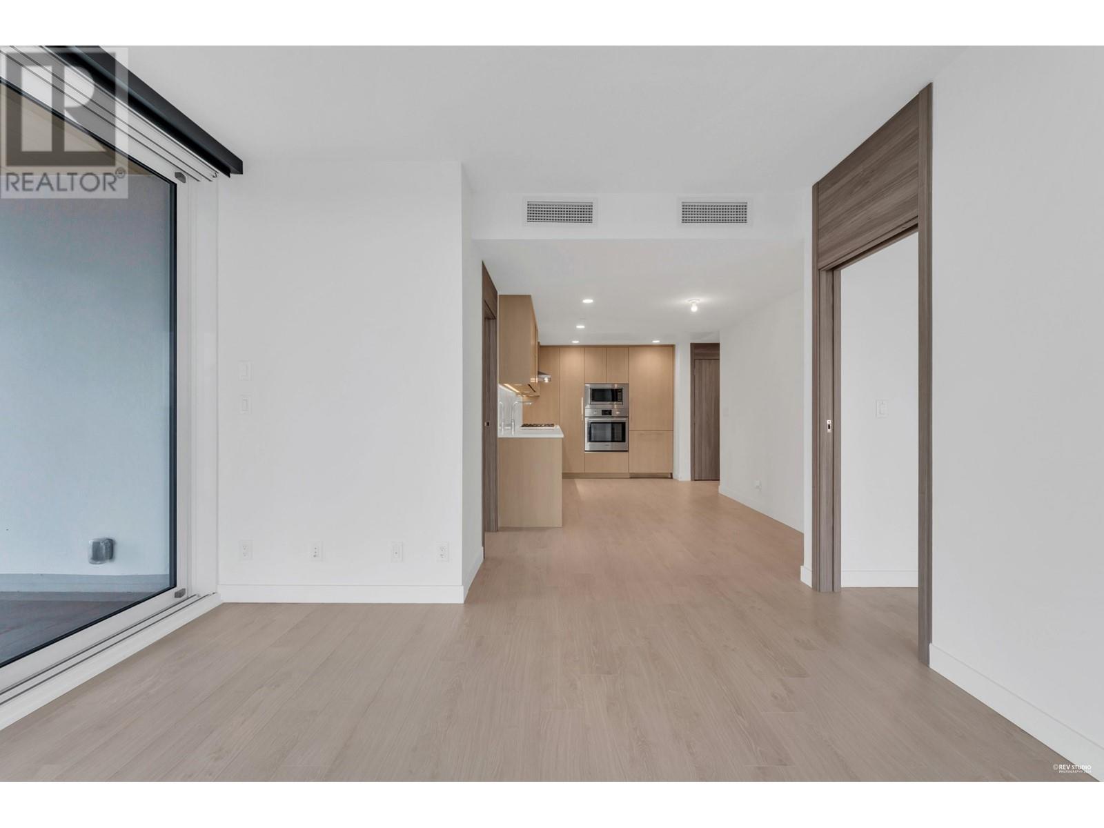 Listing Picture 15 of 40 : 3602 4880 LOUGHEED HIGHWAY, Burnaby / 本拿比 - 魯藝地產 Yvonne Lu Group - MLS Medallion Club Member