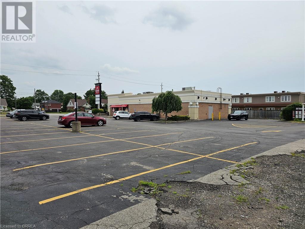 129 King George Road, Brantford, Ontario  N3R 5K7 - Photo 4 - 40660761