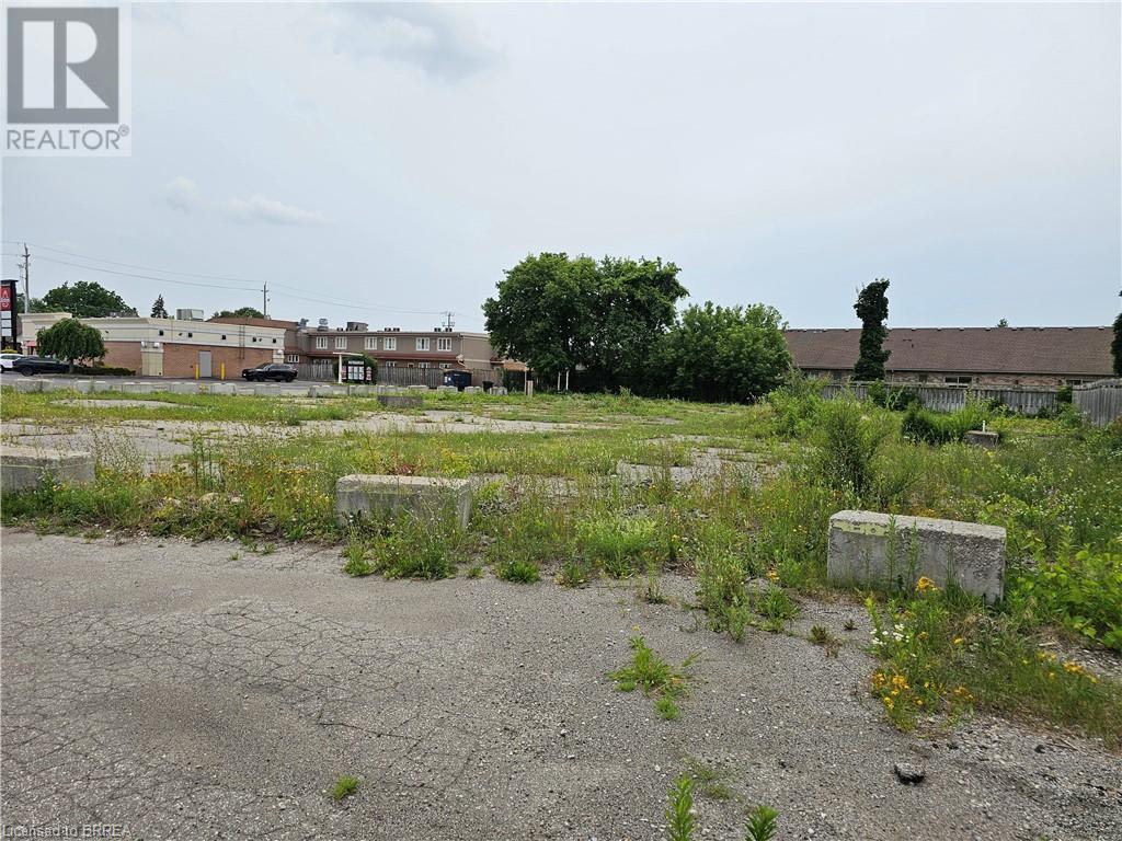 129 King George Road, Brantford, Ontario  N3R 5K7 - Photo 5 - 40660761