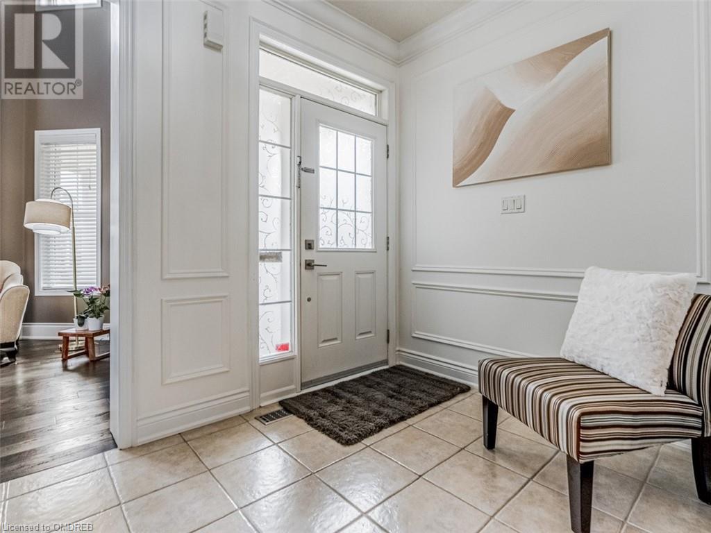 323 McdougallMilton (1033 - Ha Harrison), Ontario  L9T 0N5 - Photo 4 - W10404049