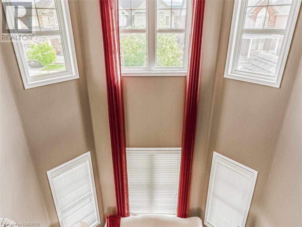 323 McdougallMilton (1033 - Ha Harrison), Ontario  L9T 0N5 - Photo 17 - W10404049