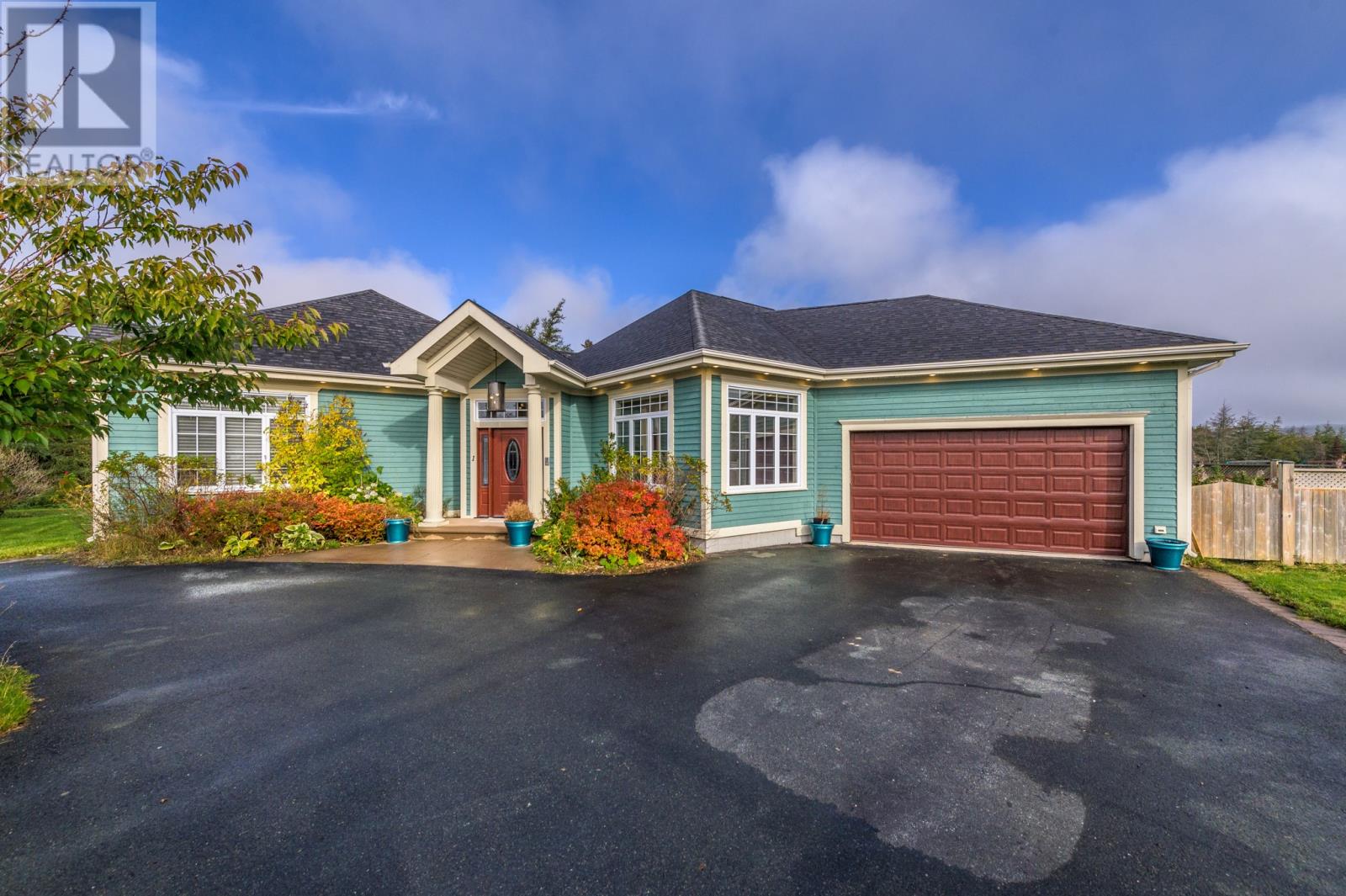 Property at 1 Jennys Way image 2