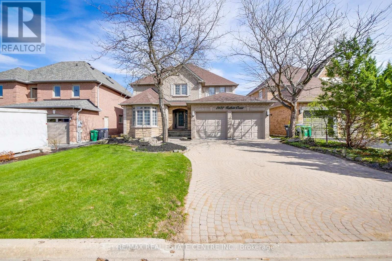 2472 RATHLIN COURT, Mississauga, Ontario