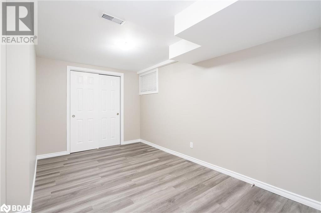 76 Marshall Street, Barrie, Ontario  L4N 3S8 - Photo 18 - 40660215