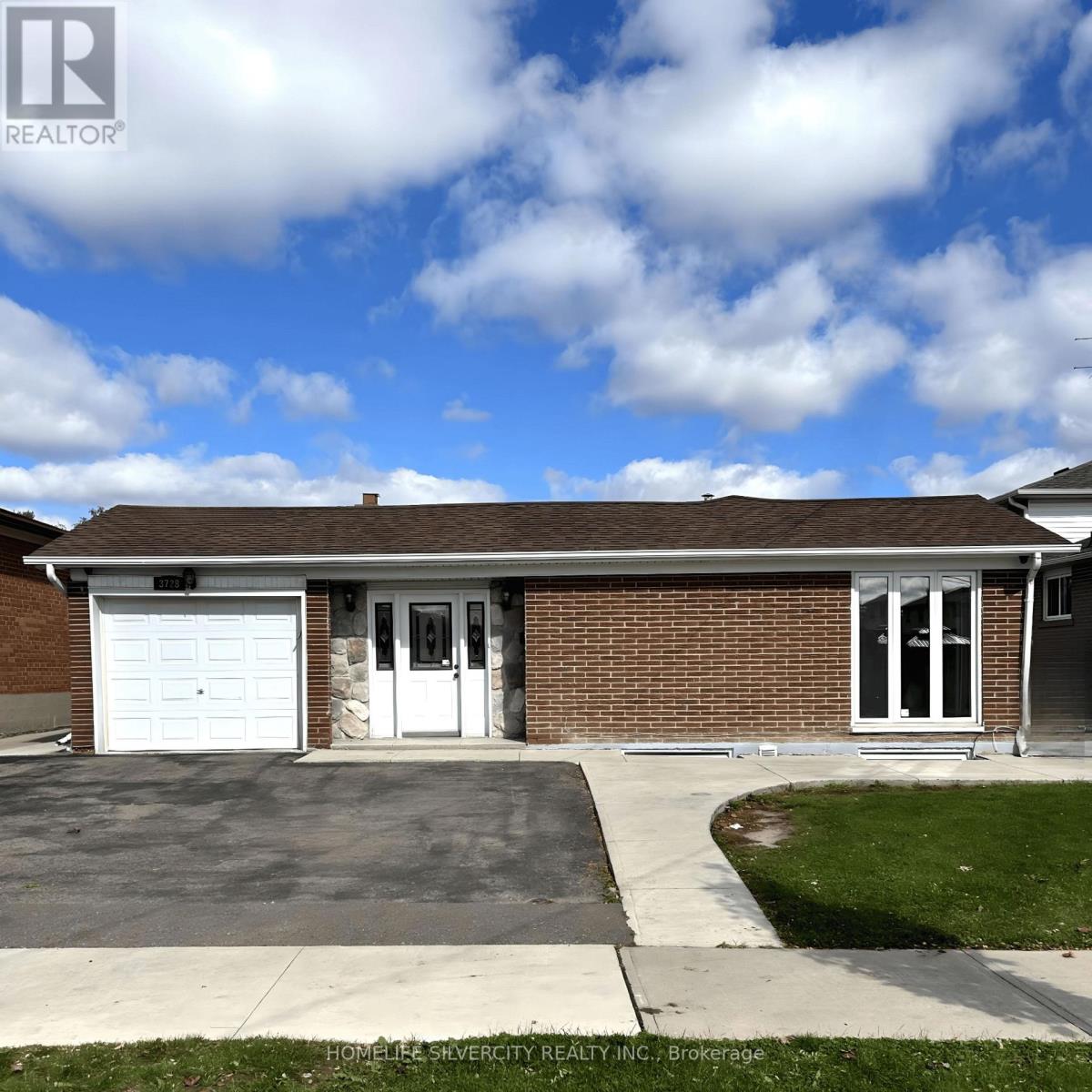 3728 DUNRANKIN DRIVE, mississauga (malton), Ontario