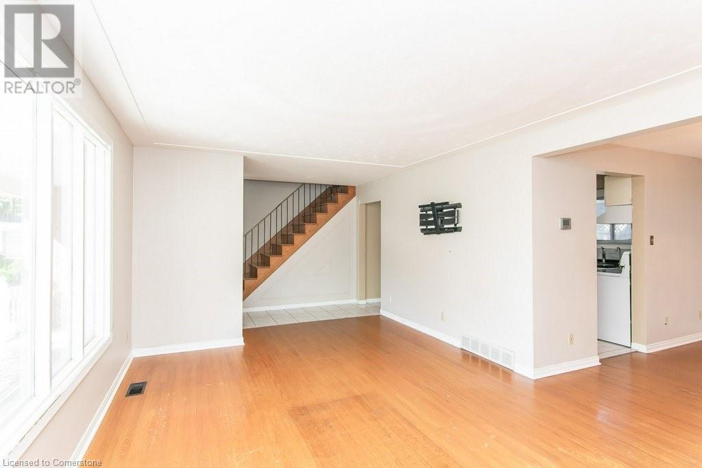 464 Hazel Street, Waterloo, Ontario  N2L 3R1 - Photo 8 - 40629269