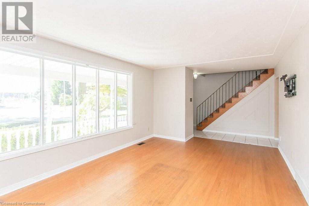 464 Hazel Street, Waterloo, Ontario  N2L 3R1 - Photo 9 - 40629269