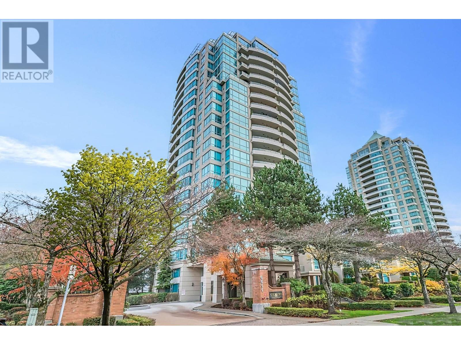 804 6611 SOUTHOAKS CRESCENT, Burnaby, British Columbia