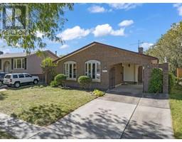 2977 FOREST GLADE DRIVE, Windsor, Ontario