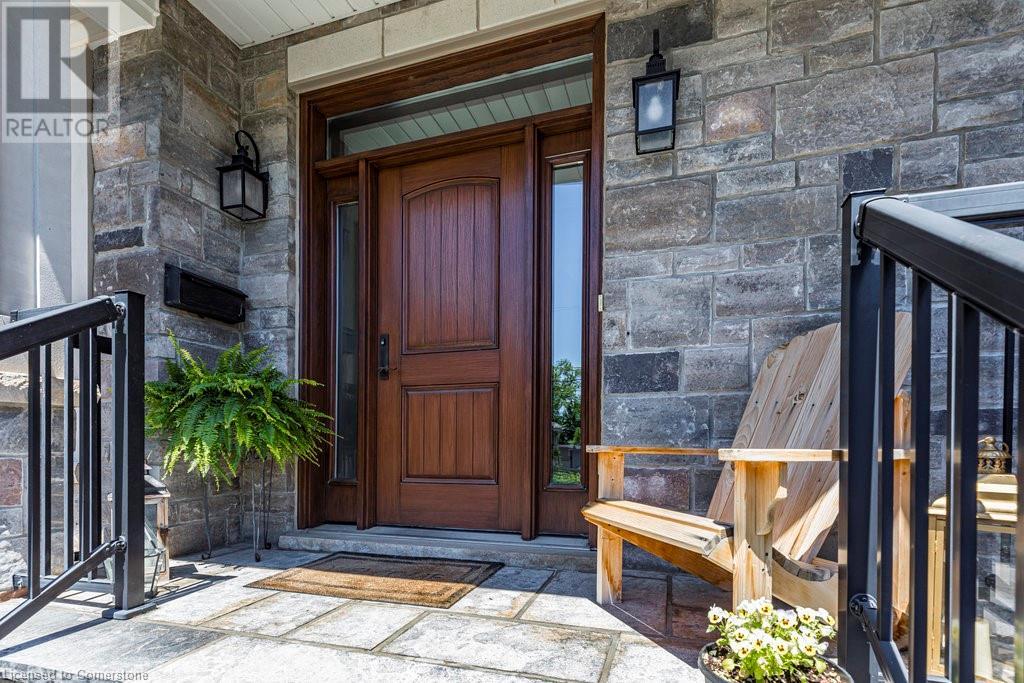67 Alma Street, Dundas, Ontario  L9H 2E3 - Photo 3 - 40661241