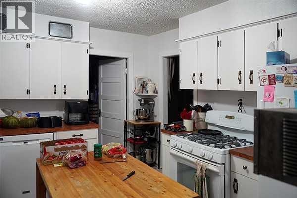 409 5 Street S, Lethbridge, Alberta  T1J 2B6 - Photo 4 - A2172323