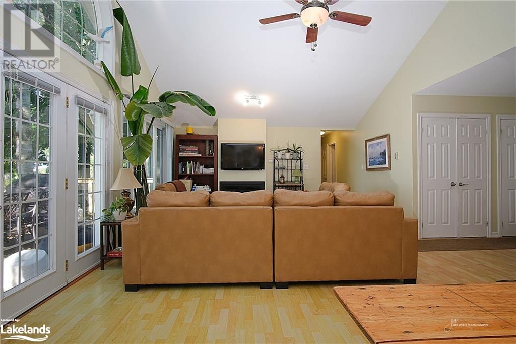 1354 Tiny Beaches Road N, Tiny Twp, Ontario L9M 0H3 - Photo 14 - 40661406