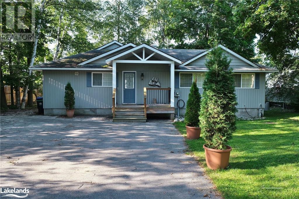 1354 Tiny Beaches Road N, Tiny Twp, Ontario L9M 0H3 - Photo 2 - 40661406