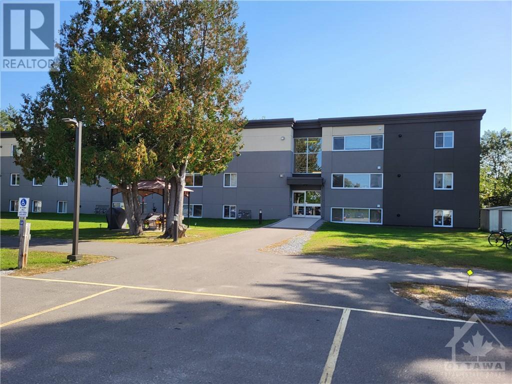 25 Tamarack Street Unit#103, Deep River, Ontario  K0J 1P0 - Photo 3 - 1416141